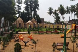 Maharaja-Samadhi-Park2